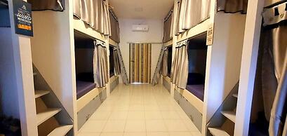 Bunk Bed Room Nusa Penida - Hostel