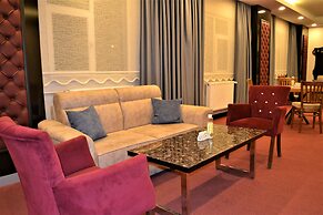 Sapran Deluxe Hotel
