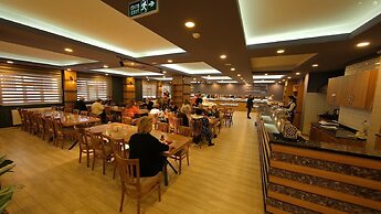 Sapran Deluxe Hotel