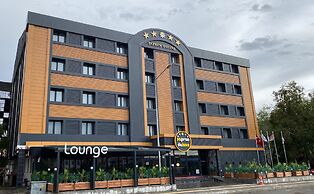 Sapran Deluxe Hotel