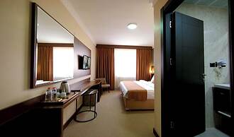 Sapran Deluxe Hotel