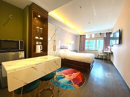Sunny Day Hotel