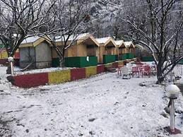 Tirthan Village Huts