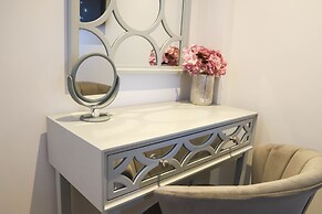 Apartment Seven