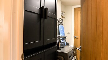 Apartment Seven