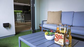Apartment Seven