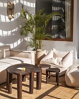 4BR Luxury Modern Contemporary Villa in Canggu