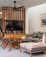 4BR Luxury Modern Contemporary Villa in Canggu