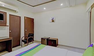 Loharkar Hotel