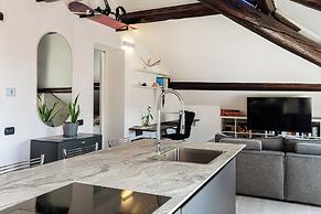 Loft Rooftop in Como - 3 Terraces, Park, Ac, Bbq