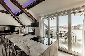 Loft Rooftop in Como - 3 Terraces, Park, Ac, Bbq
