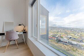 Sea & City View - Luxurious - Hiking