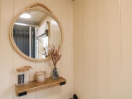 High Grounds Shepherd's Hut
