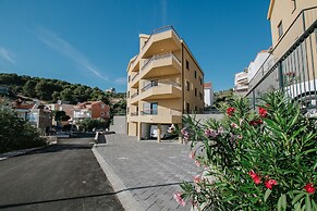 Oleander Urban Suites