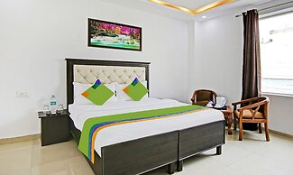 Treebo Royal Empire Adarsh Nagar, Chandigarh