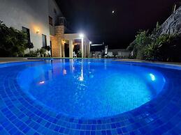 Tavor View Suites