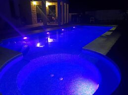 Tavor View Suites