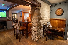 The Snooty Fox
