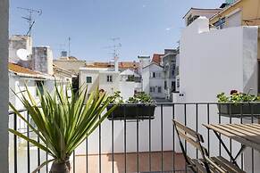 Peixeira Studios and Apartments