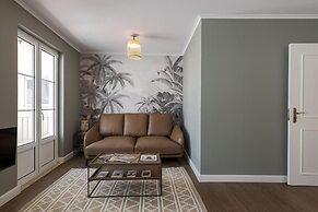 Peixeira Studios and Apartments