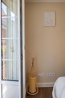 Peixeira Studios and Apartments