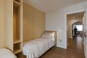 Peixeira Studios and Apartments