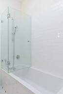 Arlo by TLV2RENT