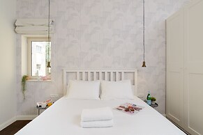 Arlo by TLV2RENT
