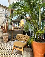 Soas Suites