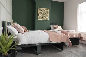 The Callie by Sasco Apartments