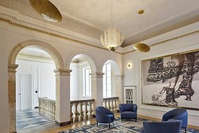 Hotel Verte, Warsaw, Autograph Collection
