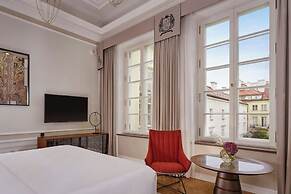 Hotel Verte, Warsaw, Autograph Collection