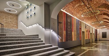 Hotel Verte, Warsaw, Autograph Collection