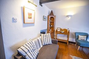 Apt 1 44/45 Coombe Street