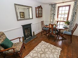 Penywhelp House