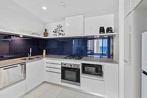 Circle on Cavill - Coastal Letting