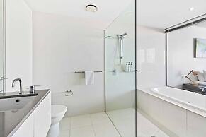 Circle on Cavill - Coastal Letting