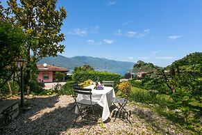 Casa Francesca Garden And View