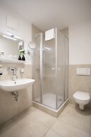 B Home Apart Hotel by Alpha