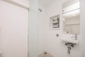 Bright and Adorable Studio in Vredehoek