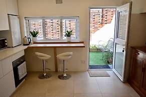 Bright and Adorable Studio in Vredehoek