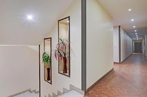 SHELTER HOTEL
