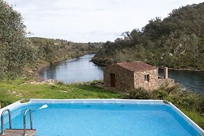 Casas de Campo do Castro da Cola