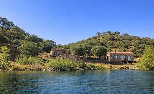 Casas de Campo do Castro da Cola
