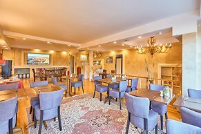 Ardey Hotel