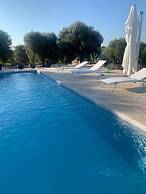 Impeccable 3-bed Villa in Contrada Sessana Grande