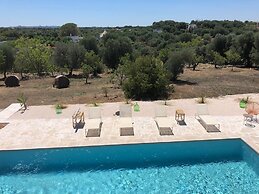 Impeccable 3-bed Villa in Contrada Sessana Grande