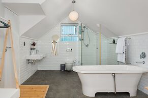 Point Break Cottage