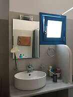 2 Bed - Sleeps 4 - Free Parking - Sea & Mtn View