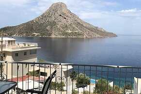 2 Bed - Sleeps 4 - Free Parking - Sea & Mtn View